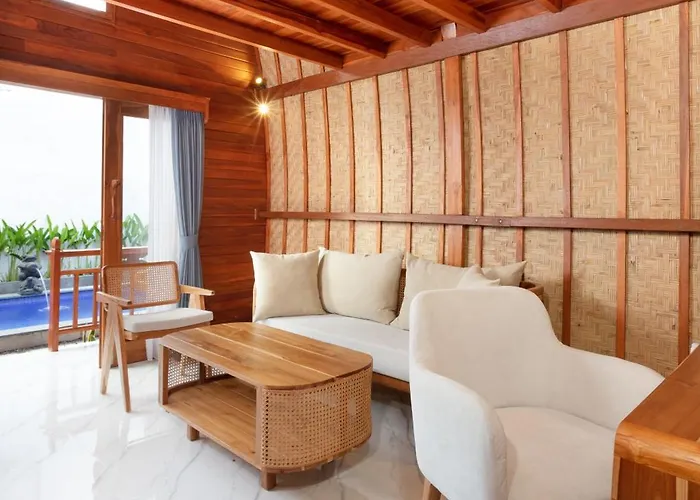 Luh Adi 2, Balinese Wooden House In